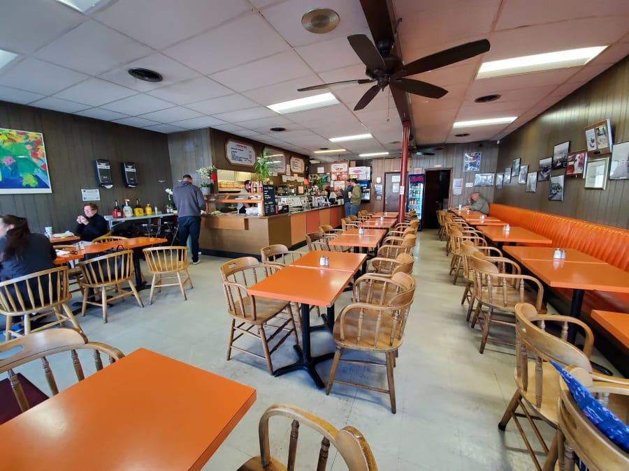 George's Giant Hamburger – photo 2