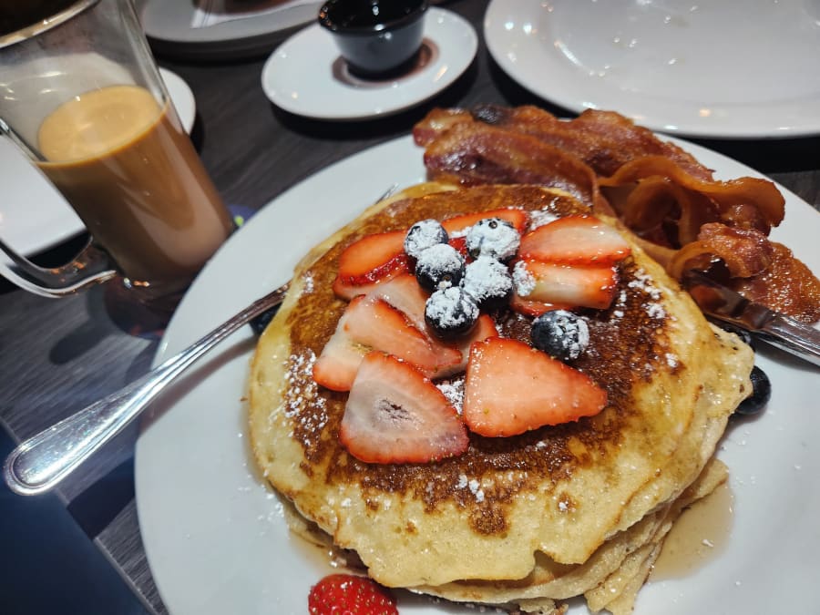 1515 Restaurant & Lounge – photo 4