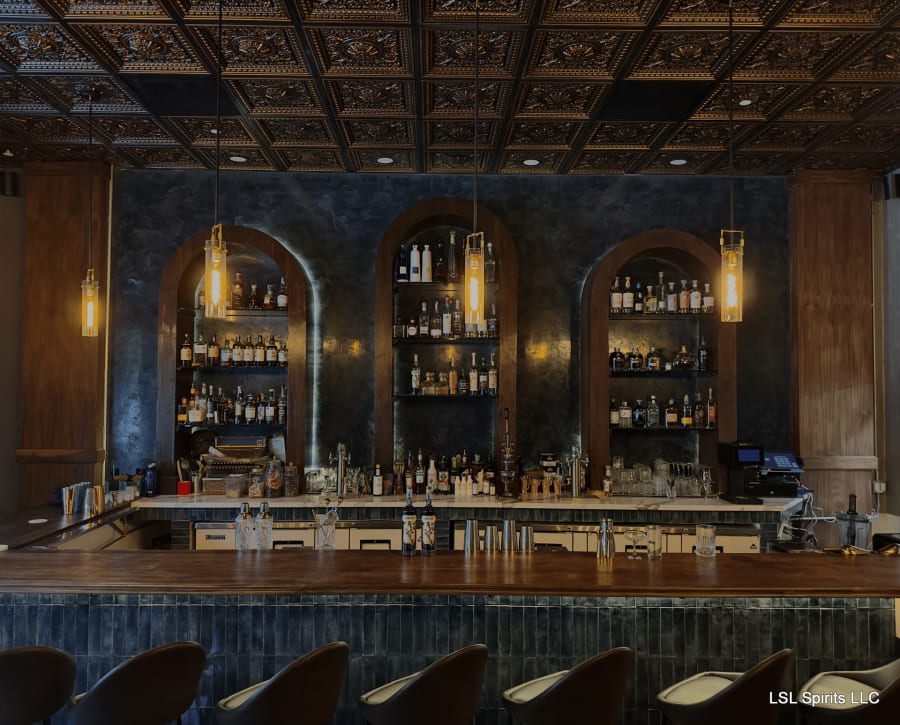 Luna Sea Lounge – photo 1