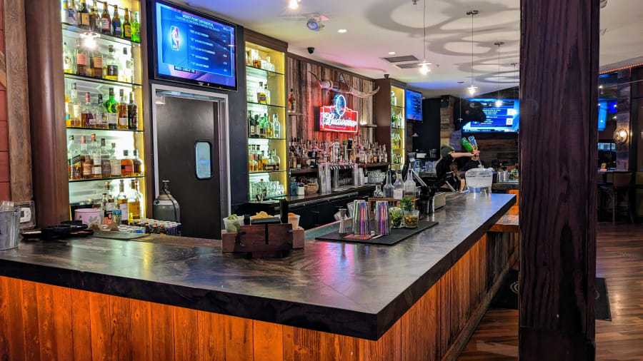 Bourbon Highway Country Bar & Kitchen – photo 4