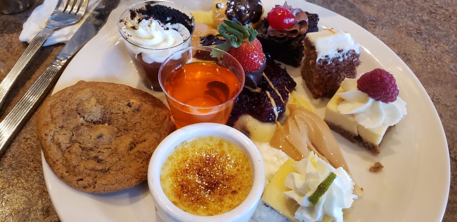 YaYa's Euro Bistro – photo 3