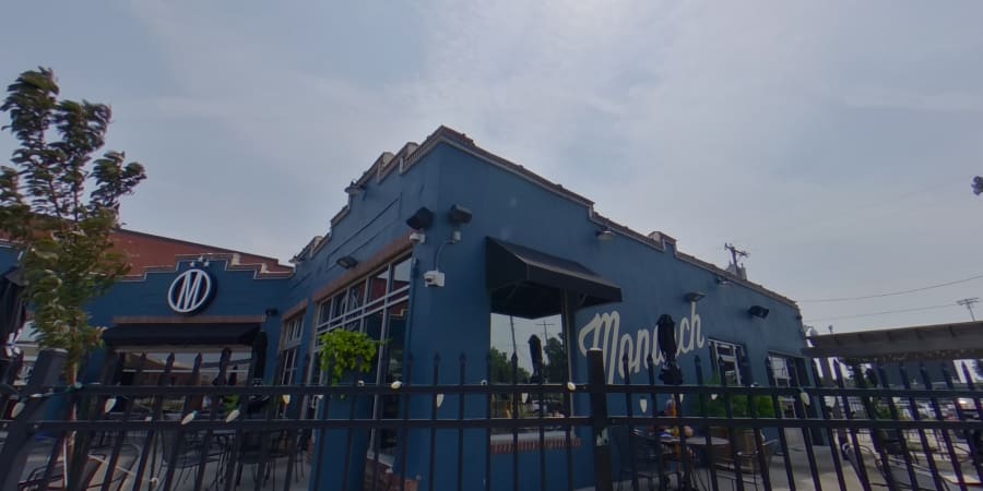 Delano – photo 2