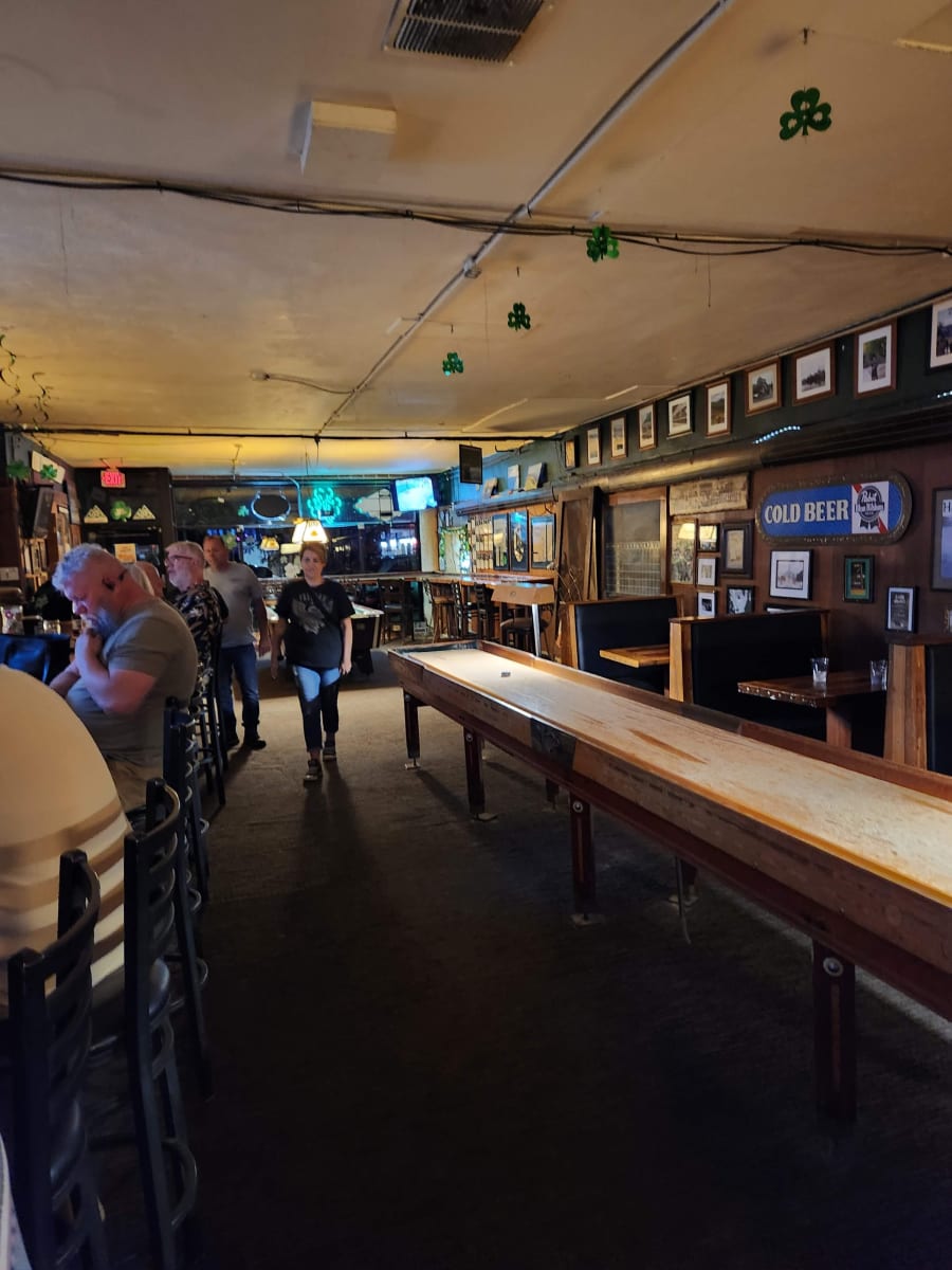 Shamrock Lounge – photo 5