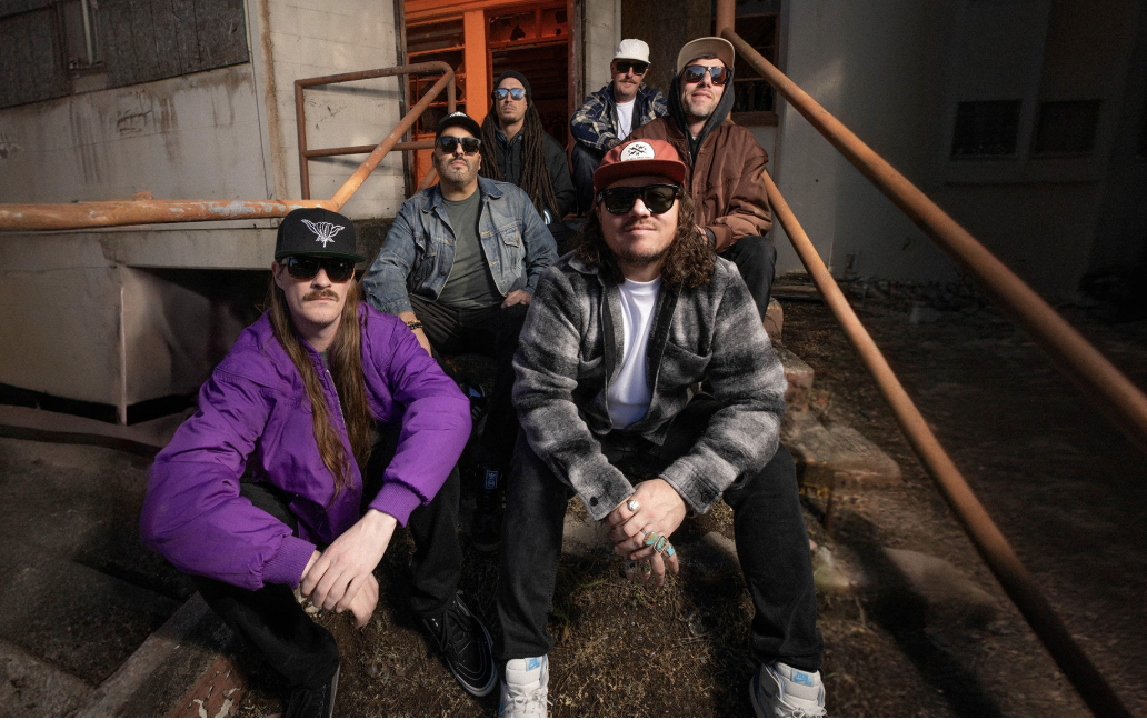 The Elovaters in Concert