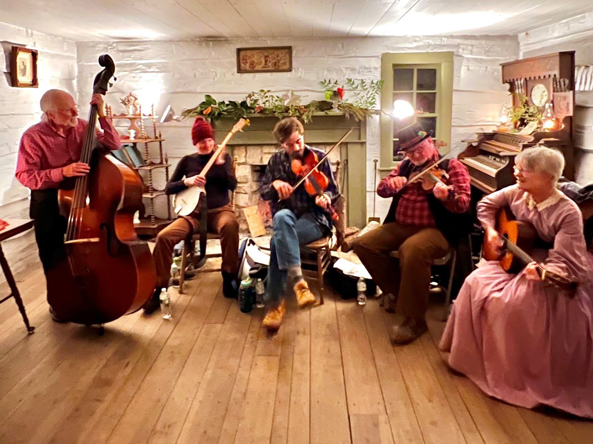 2025 Candlelight Christmas Saturday