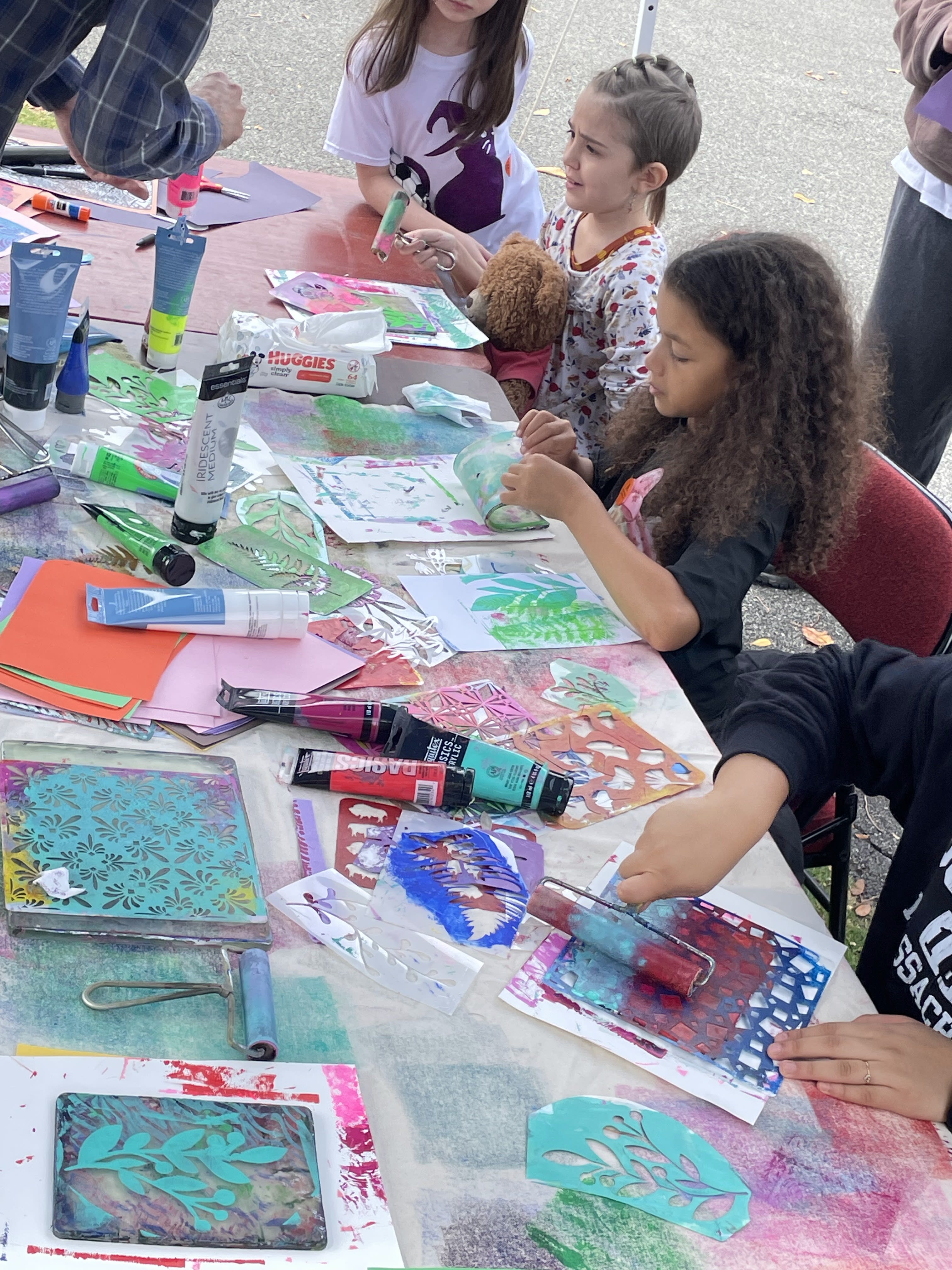 Gel Printing for Kids: Playful Printmaking with Nature