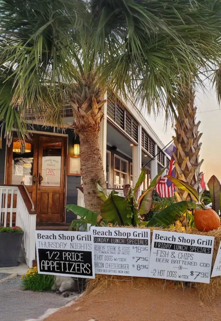 Beach Shop & Grill