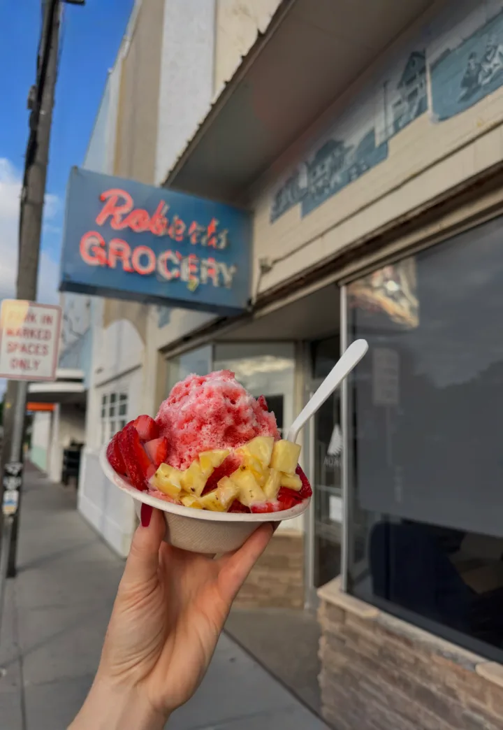 Waves Shave Ice