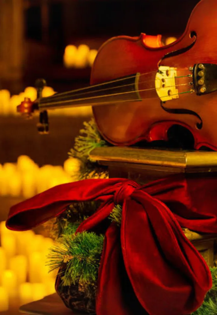 Candlelight: Christmas Classics