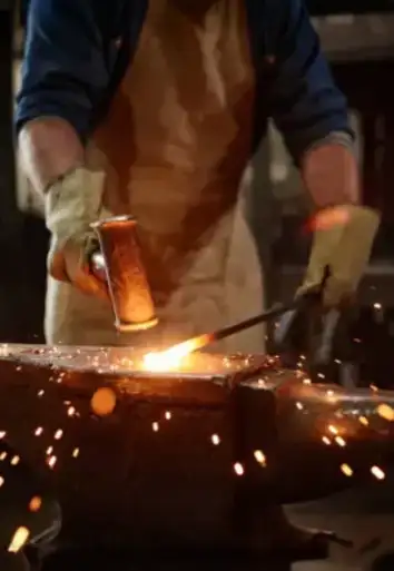 BLACKSMITHING CLASSES: BOOK YOUR OWN TIME