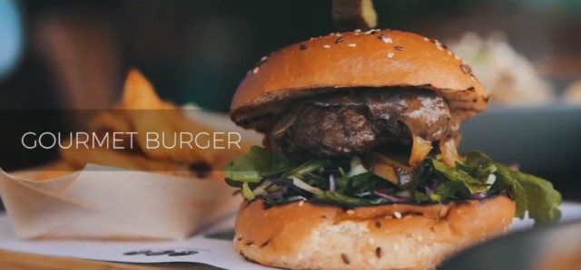 $10 Burger & Chips at Mullaloo Beach Hotel