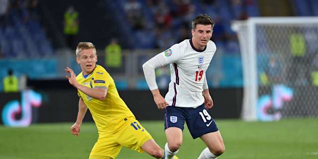  Euro 2020: Mount plays as England romp home in Rome