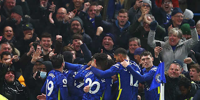  December from the Stands: Giles Smith on Christmas miracles and Covid confusion