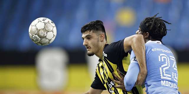 Steps Up Armando Broja On Outscoring Every Teenager In Europe And The Dutch Cup Final Official Site Chelsea Football Club