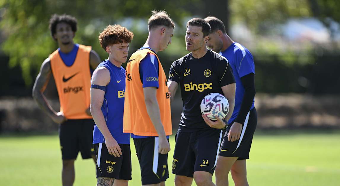 Xabi Alonso Calls Cole Palmer World‑Class Ahead of 2024 Premier League Campaign