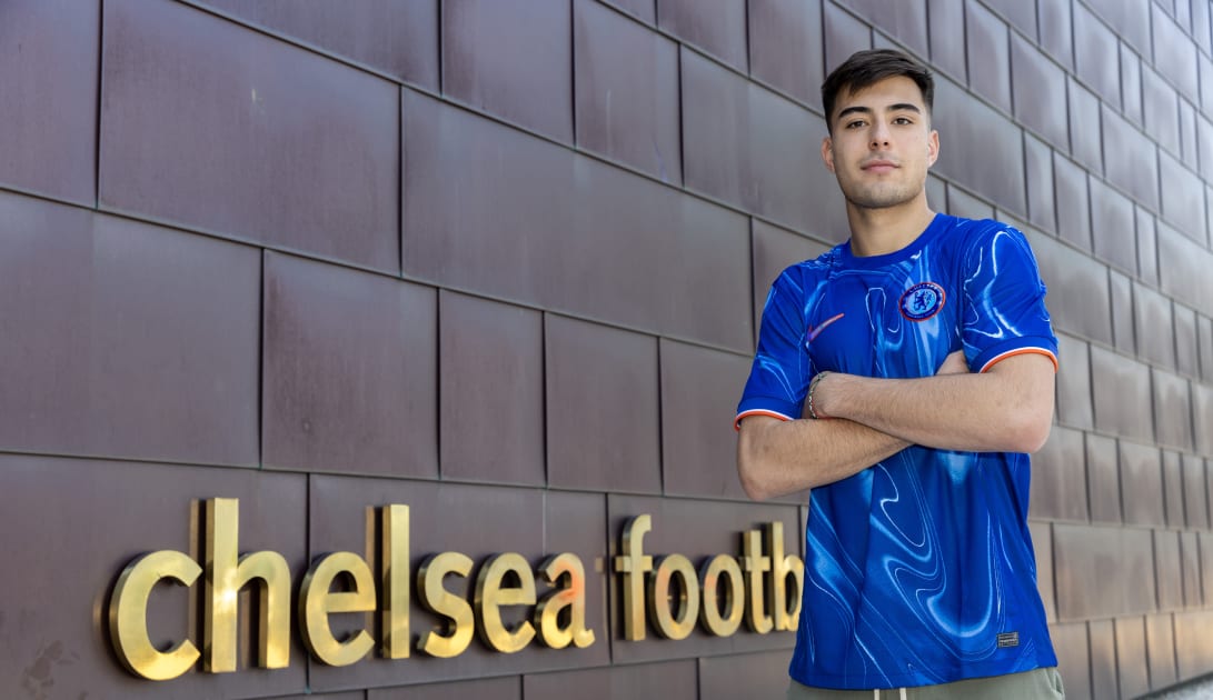 Anselmino completes Chelsea move | News | Official Site | Chelsea Football  Club