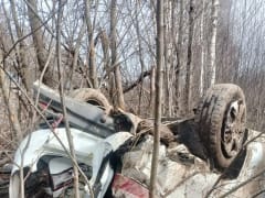 Под Череповцом водитель устроил тройное ДТП и ушел в кювет