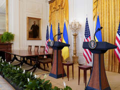 США ставят паузу: Белый дом подтвердил приостановку военной помощи Украине