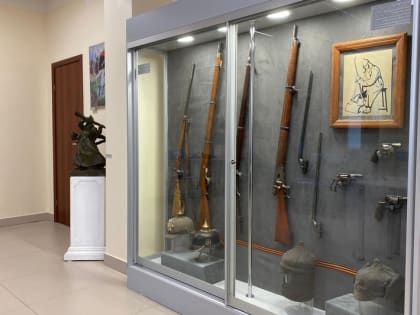 В Череповце открылась выставка исторического оружия