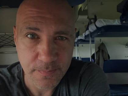 Начальник одного из департаментов Вологодчины поехал в командировку плацкартом на «боковушке»