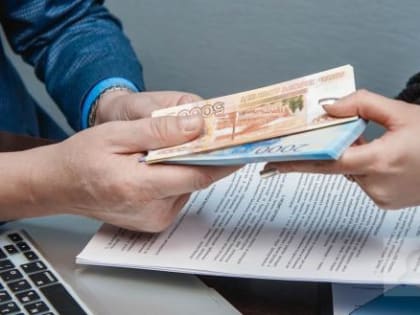 Вологодским бюджетникам с нового года подняли зарплату