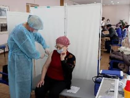 Активное долголетие: в преддверии Дня пожилого человека в Вологодском округе провели акцию по здоровому образу жизни