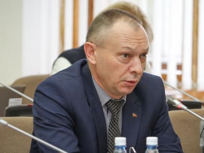 Депутаты от “Едра” и партии пенсионеров в ЗСО выступили против улучшения пенсионного обеспечения северян.