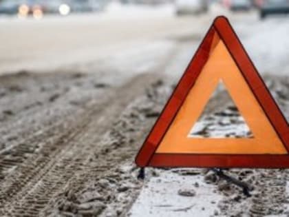 Утром в Череповце столкнулись четыре автомобиля