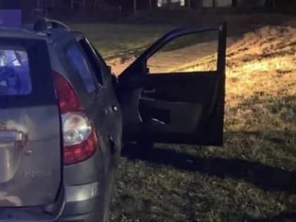 На северо-востоке Вологодчины пенсионер на "Ладе" врезался в забор у стадиона