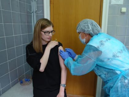 27 сентября 2019 года в ФБУЗ «Центр гигиены и эпидемиологии в Вологодской области» началась традиционная вакцинация сотрудников от гриппа