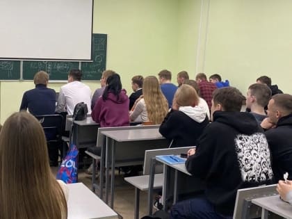 В Вологде полицейские рассказали студентам, как не попасть на уловки мошенников