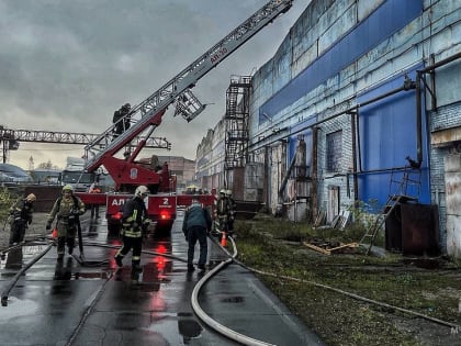 200 человек эвакуировали пожарные сегодня в Вологде