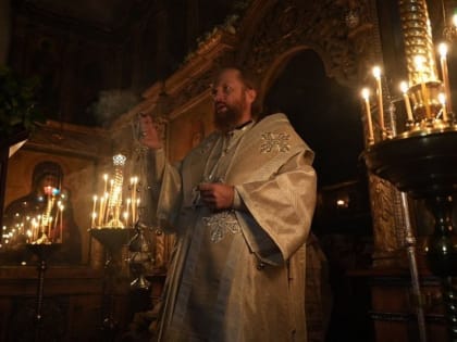 Георгий Филимонов принял участие в богослужении и окунулся в прорубь