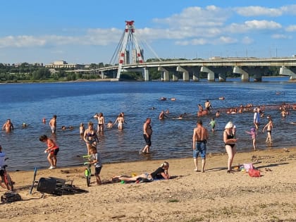 Температура в Череповце на несколько градусов превысила норму