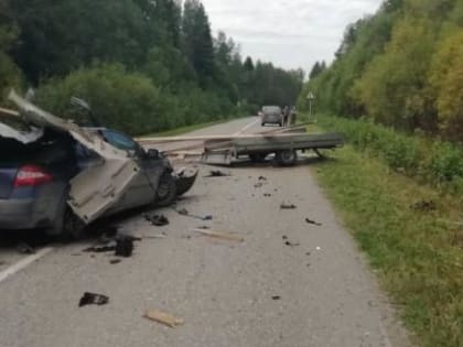 Пункт назначения по-вологодски: вылетевшие из прицепа доски убили мужчину