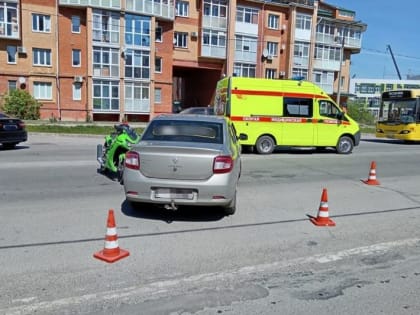 В Череповце после ДТП госпитализировали мотоциклистку