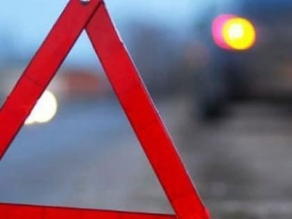 Крупная авария с тремя машинами произошла на улице Ленинградской в Вологде