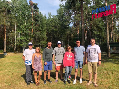 Молодогвардейцы Череповецкого района помогли подготовить территорию к молодежному форуму