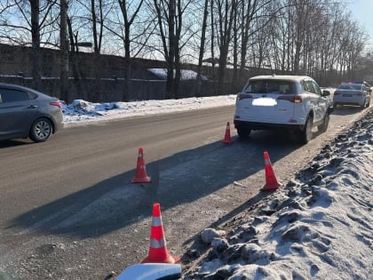 Двух пешеходов сбил водитель иномарки в Вологде