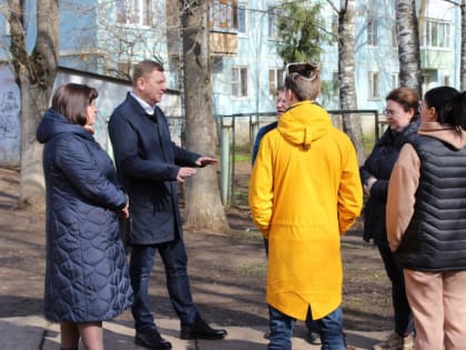 Новую пешеходную дорожку к начальной школе в Тепличном обустроят по проекту 