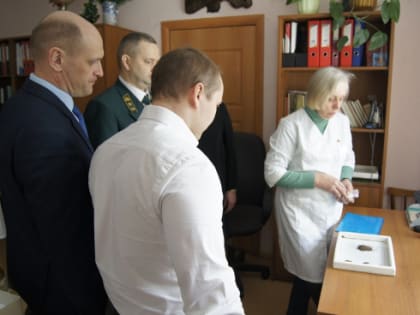 Специалисты Департамента посетили Вологодскую лесосеменную станцию