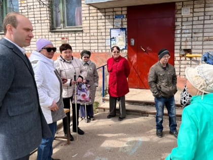 По обращению инициативной группы от общества слепых к Анатолию Дианову решится вопрос с установкой новой контейнерной площадки для ТКО