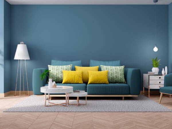 Что отличает недорогой диван от дорогого и можно ли купить качественную мебель за небольшие деньги?