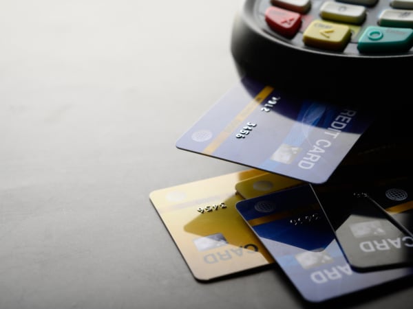 Моментальные кредитные карты. Что нужно для оформления карты с моментальным решением и как ее получить?