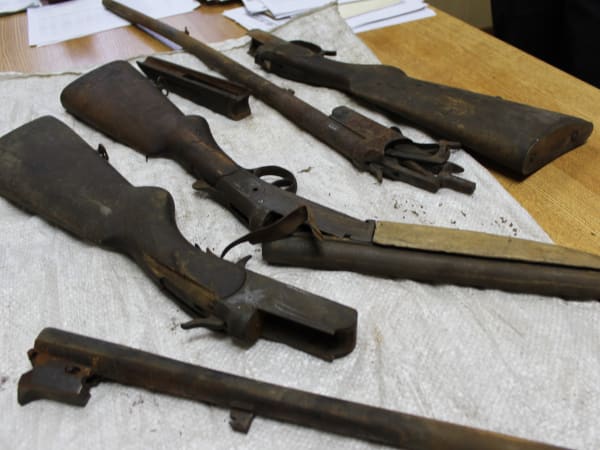Три старинных ружья нашел житель Вологды на чердаке сарая