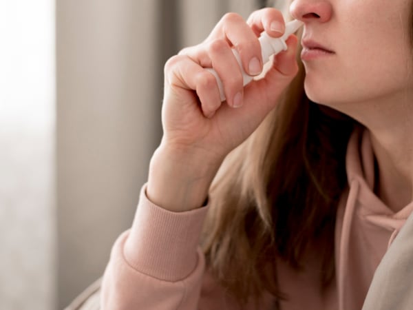 Лучшие капли от насморка и заложенности носа: виды препаратов и список лекарств*