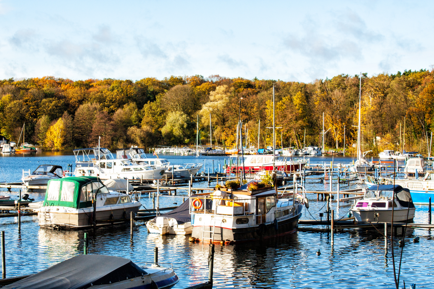 Blick auf Boote auf dem Tegeler See