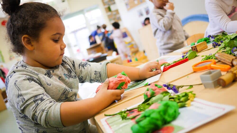 Chestnut Nursery School Halbutt Street - Image