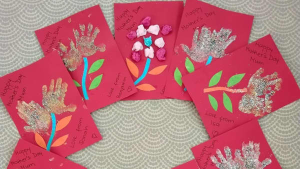Chestnut Nursery Schools News Image - Mother's Day at Ray Lodge