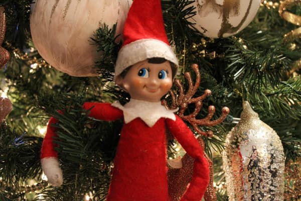 Chestnut Nursery Schools News Image - Elf on The Shelf at William Bellamy